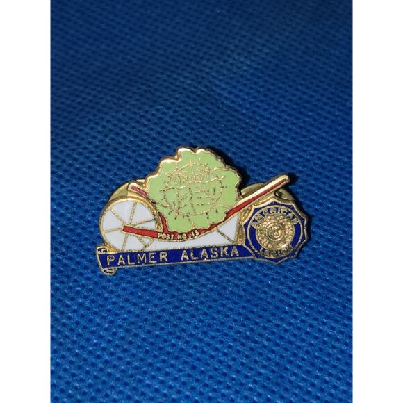American Legion Palmer Alaska Enamel Lapel Pin - Picture 1 of 3